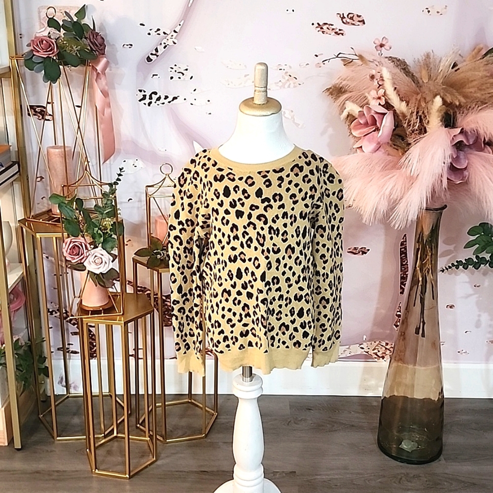 Crewcuts animal print sweater size M (8-9) girls